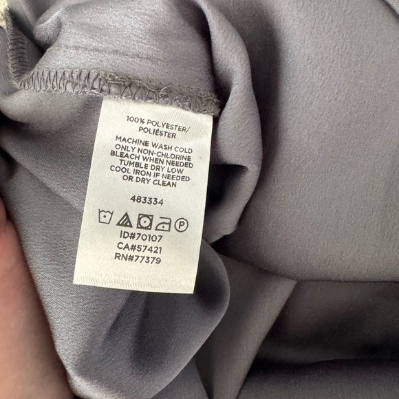 Ann Taylor Gray Button Down Blouse XS Career Workwear Long Sleeve Minimalist G8 - Picture 5 of 7